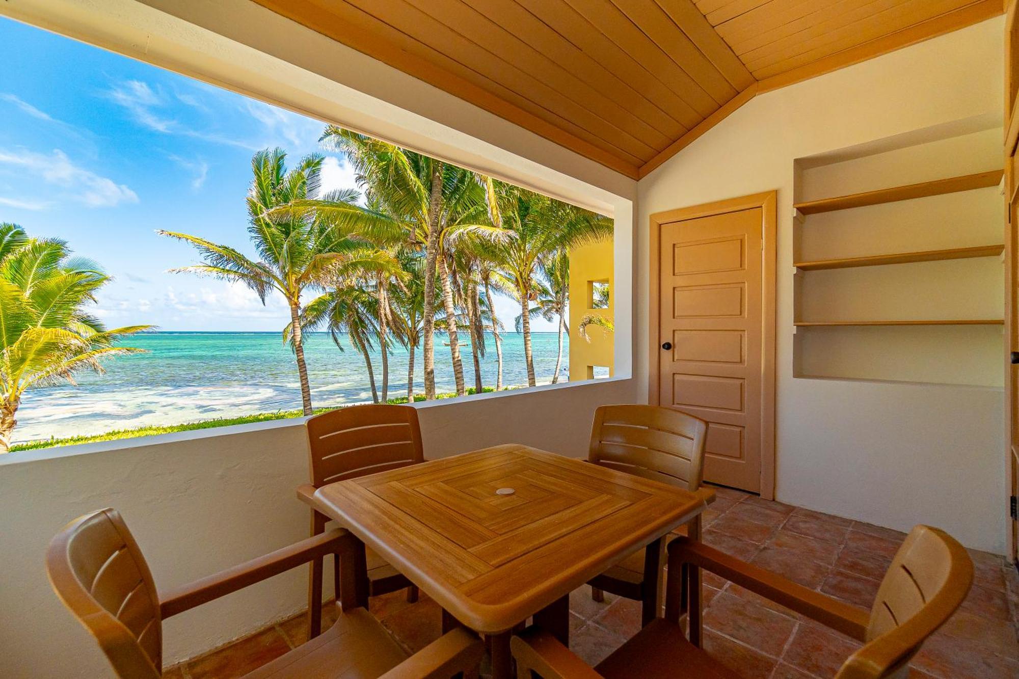 Tradewinds Paradise Villas Сан Педро Екстериор снимка
