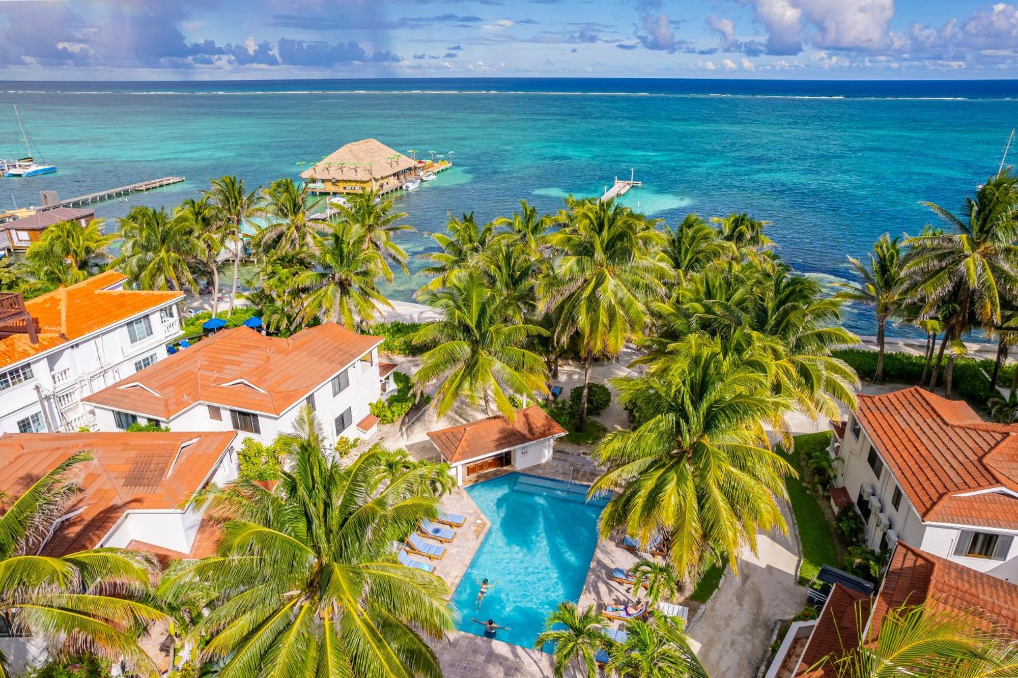 Tradewinds Paradise Villas Сан Педро Екстериор снимка